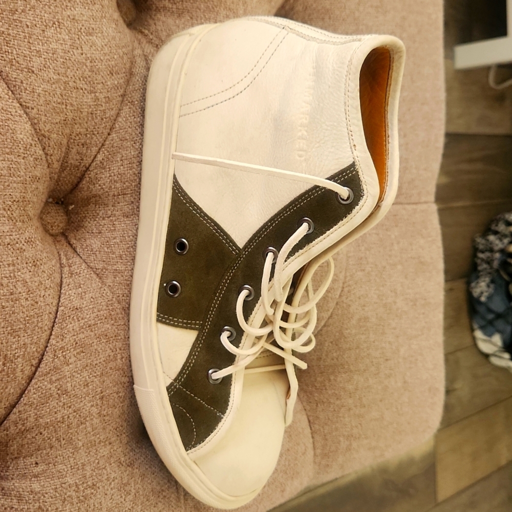 Unmarked handcrafted sneakers size 9